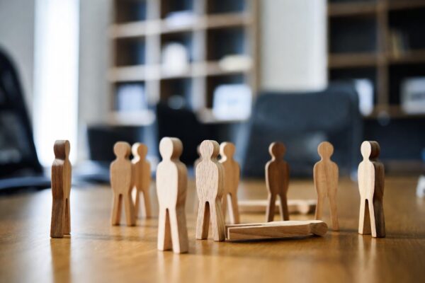 O que é Constelação Familiar Sistêmica e Como Funciona na Prática?